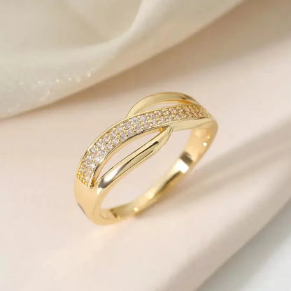 Elegant Gold Zirconia Statement Ring