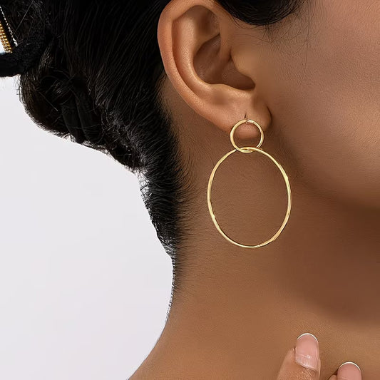 minimalistic Circle Earrings