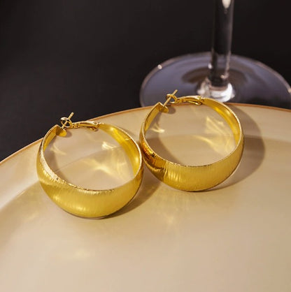 Premium Gold Hoop Earrings Ribbed Texture